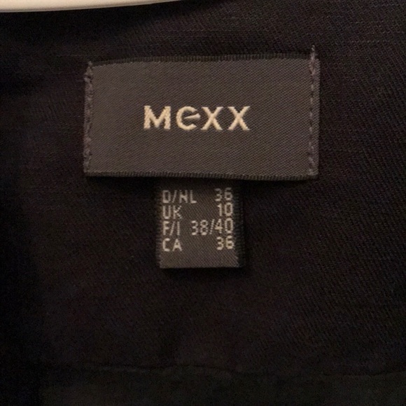 Sleeveless button down dress! - Picture 4 of 4